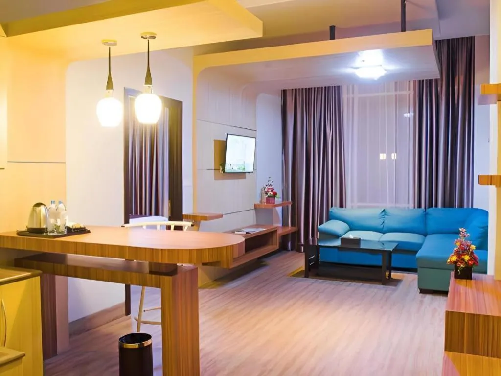 Ayola First Point Hotel Pekanbaru