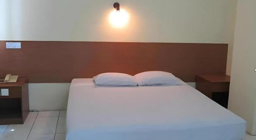 Bed in Hotel Lautze Indah