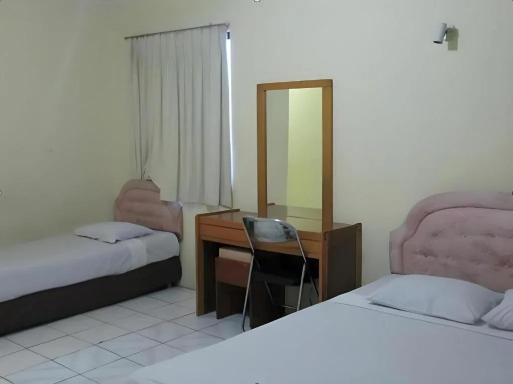 Bed in Hotel Lautze Indah