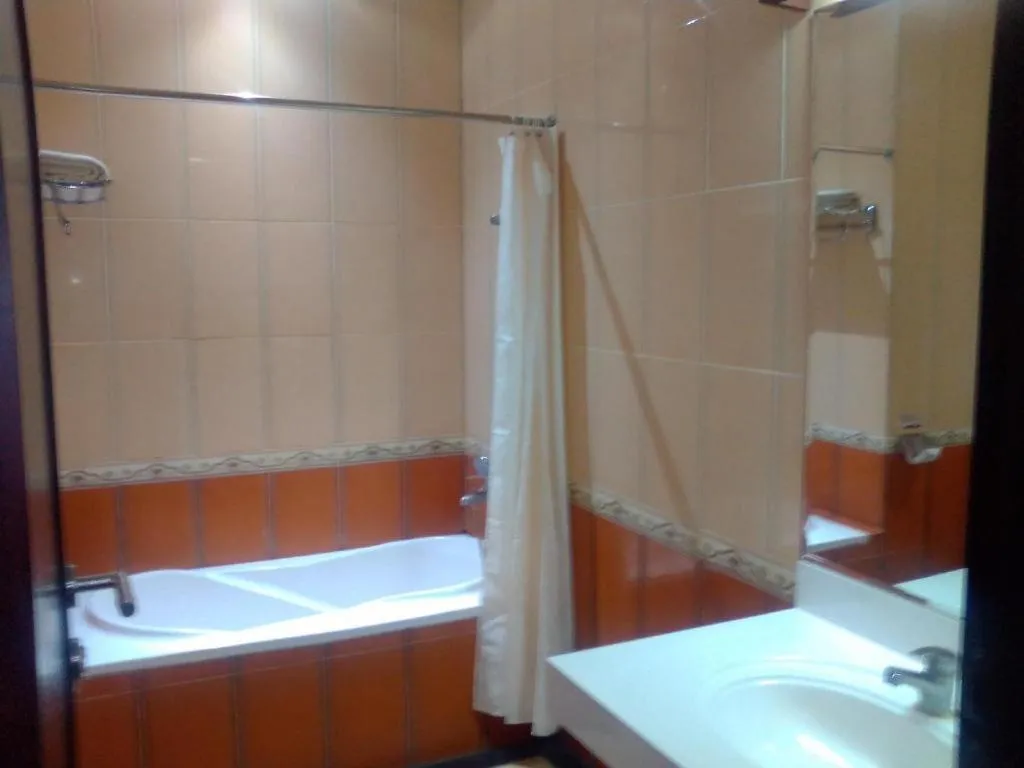 Yusro Hotel Restaurant & Convention