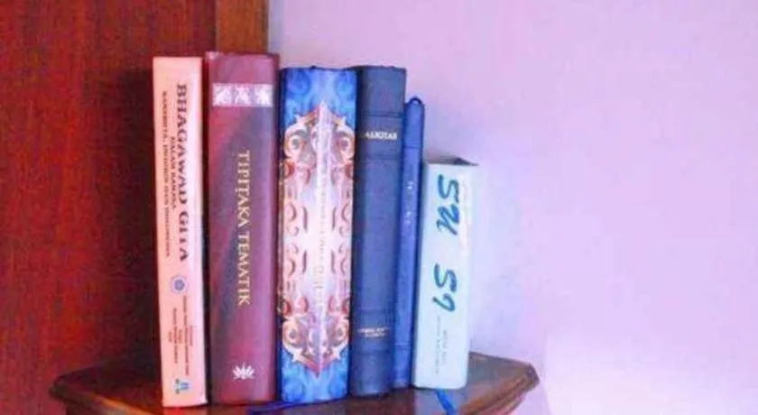 Yusro Hotel Restaurant & Convention