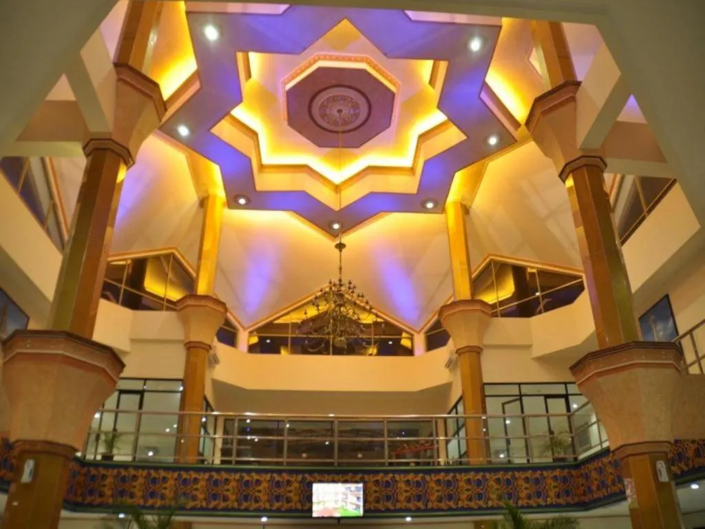 Yusro Hotel Restaurant & Convention