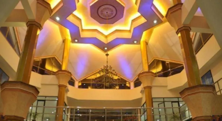 Yusro Hotel Restaurant & Convention