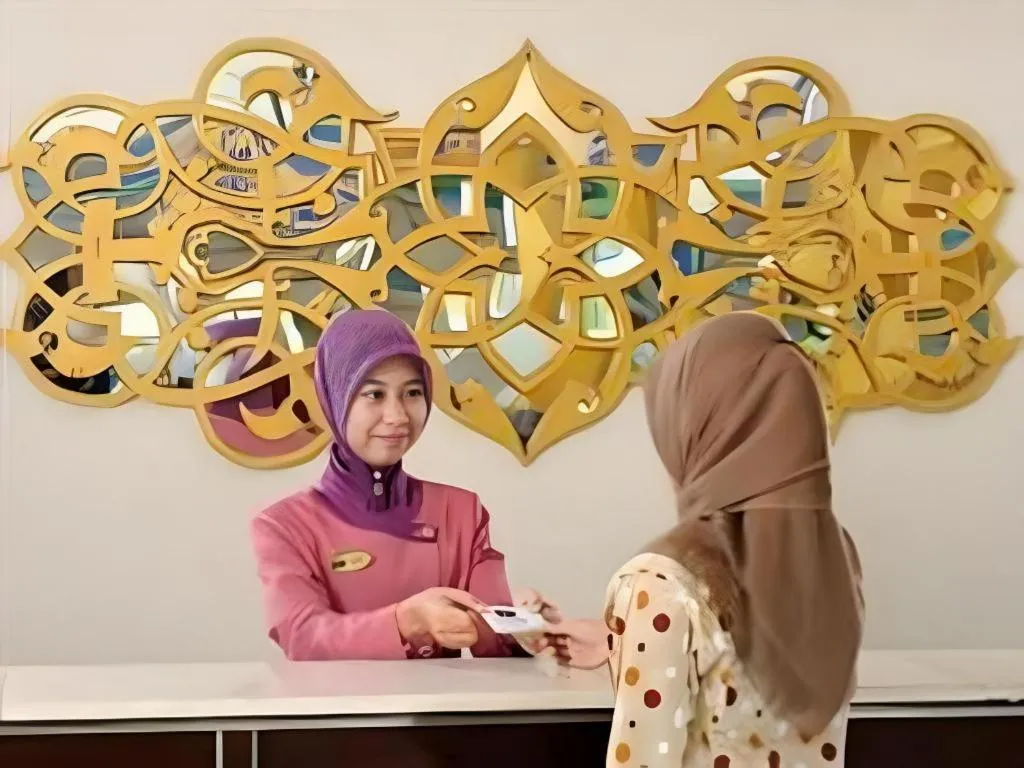 Yusro Hotel Restaurant & Convention