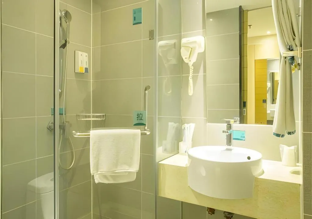 City Comfort Inn Nanning Normal University Mingxiu Metro Station