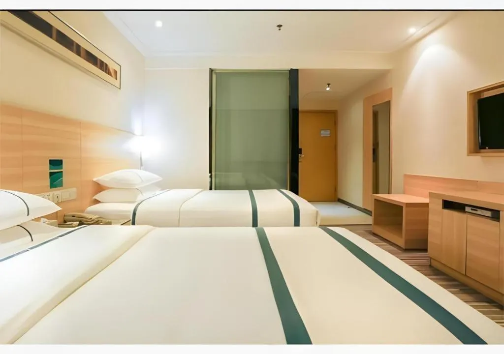 Bed in City Comfort Inn Nanning Normal University Mingxiu Metro Station