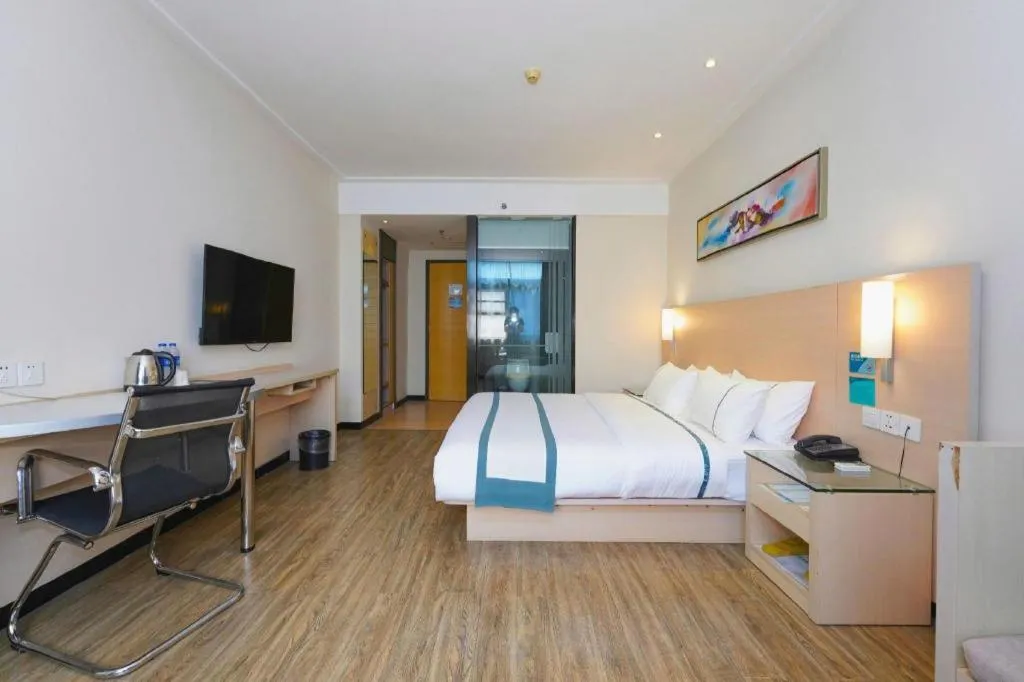 Bed in City Comfort Inn Nanning Normal University Mingxiu Metro Station