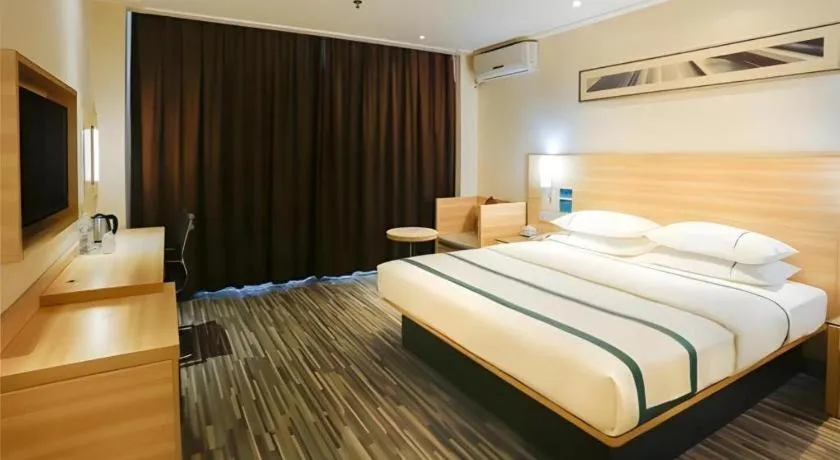 Bed in City Comfort Inn Nanning Normal University Mingxiu Metro Station