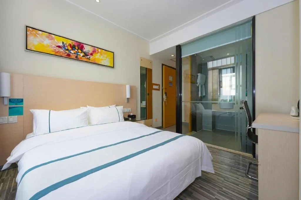 Bed in City Comfort Inn Nanning Normal University Mingxiu Metro Station