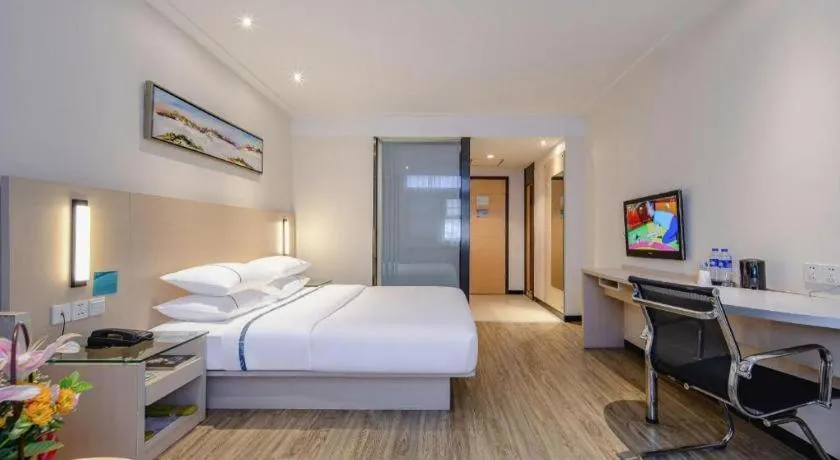 Bed in City Comfort Inn Nanning Normal University Mingxiu Metro Station