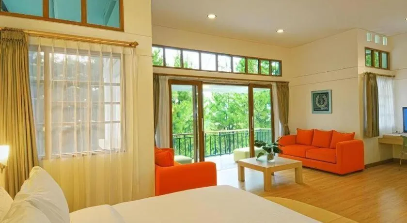 Bed in Bumi Bandhawa Hotel