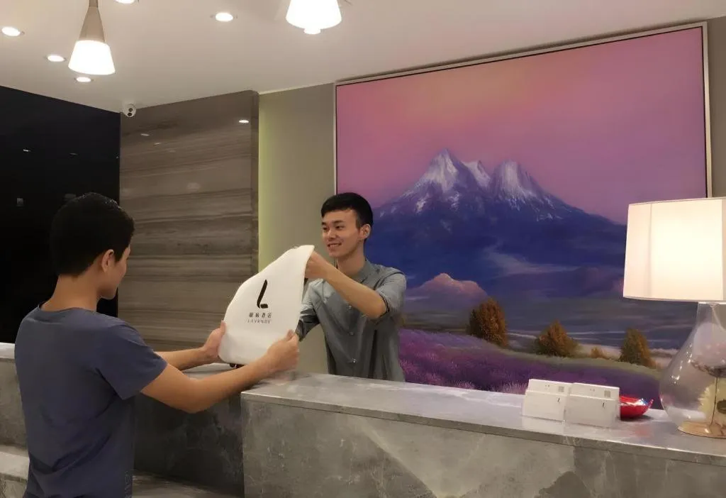 Lavande Hotel Guangzhou Tianhe Sports West Road Subway Station