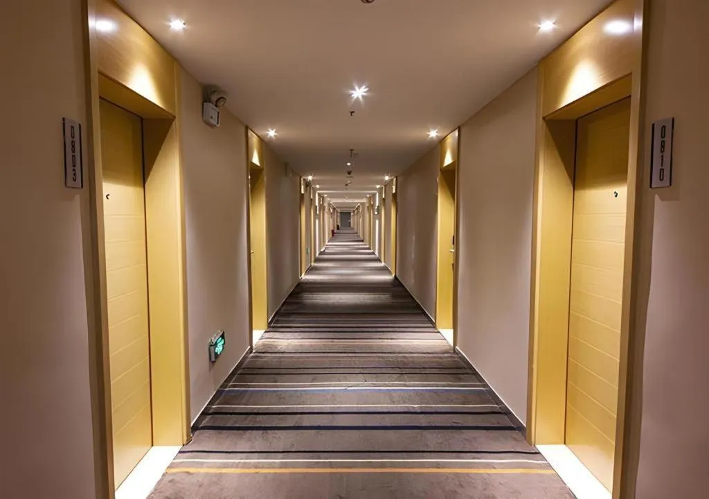 City Comfort Inn Zhuzhou Sports Center Red Star Macalline