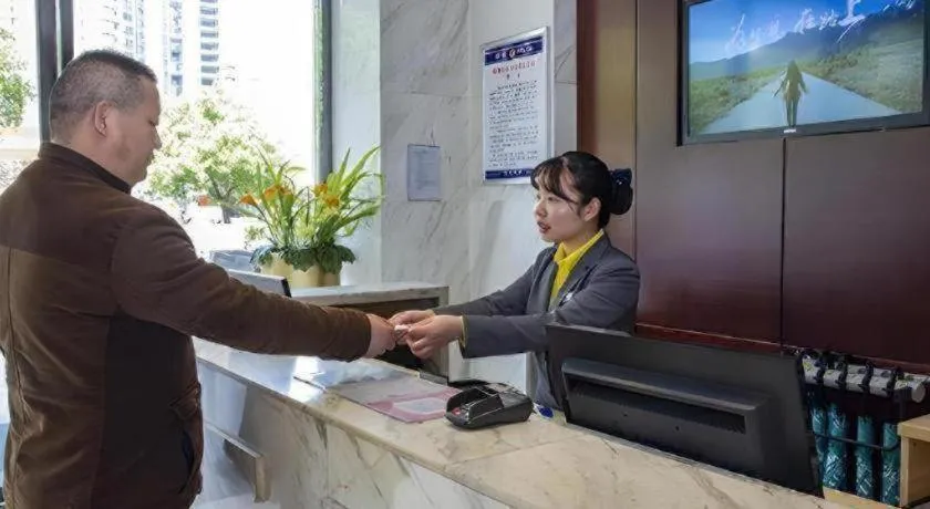 City Comfort Inn Zhuzhou Sports Center Red Star Macalline