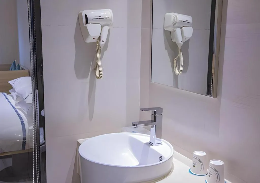 City Comfort Inn Zhuzhou Sports Center Red Star Macalline