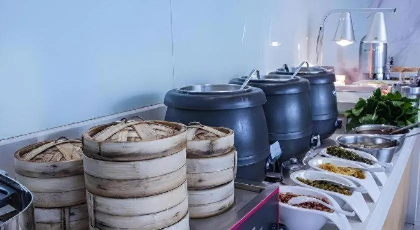 City Comfort Inn Zhuzhou Sports Center Red Star Macalline