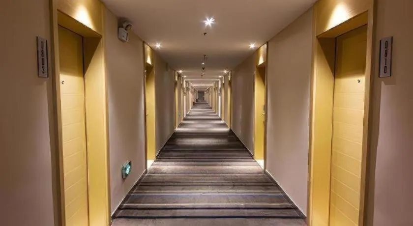 City Comfort Inn Zhuzhou Sports Center Red Star Macalline