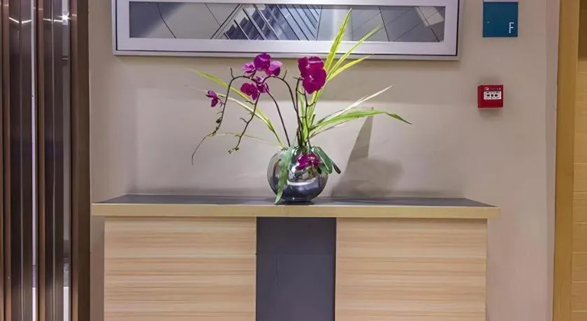 City Comfort Inn Zhuzhou Sports Center Red Star Macalline