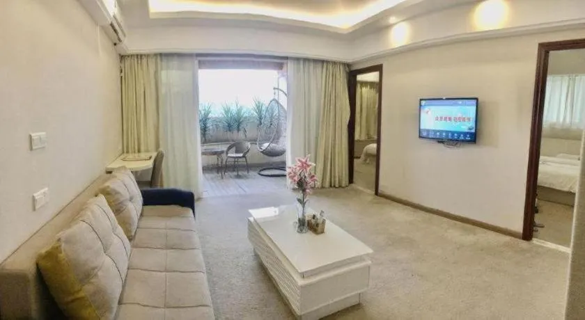 Chuanghui Business Hotel