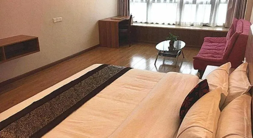 Chuanghui Business Hotel