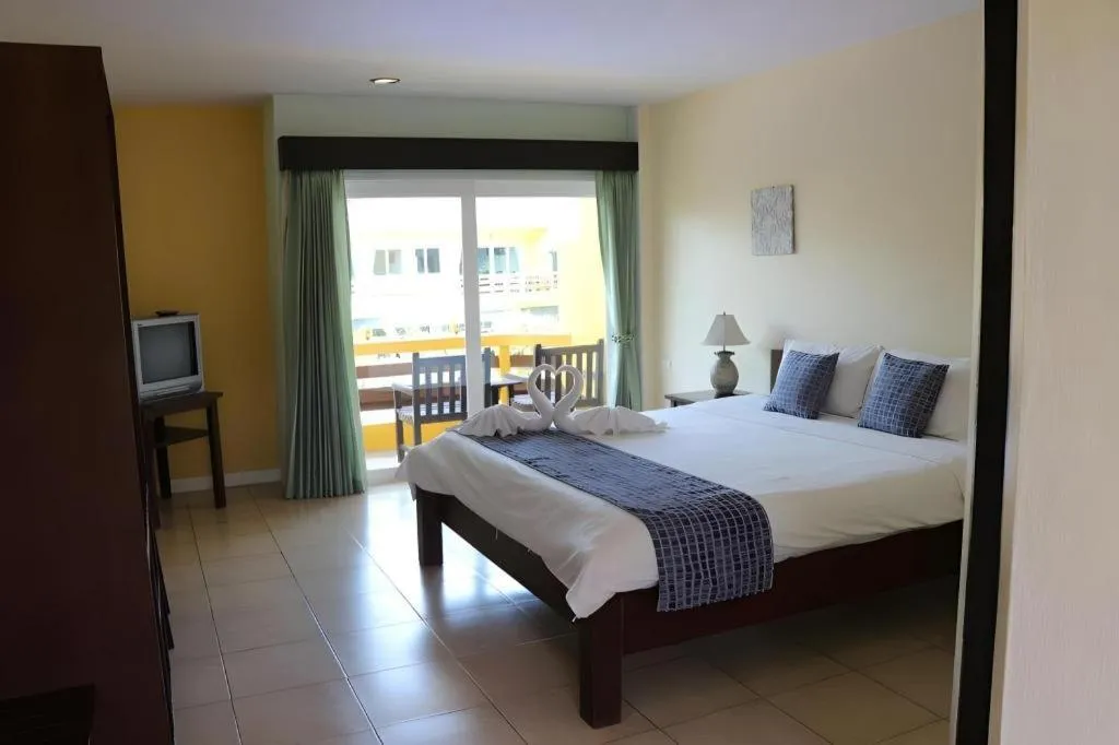 Bed in Bacchus Home Resort