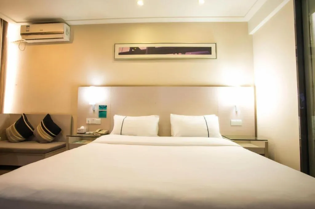 Bed in City Comfort Inn Nanning Guangxi University Xiuling Road Metro Station