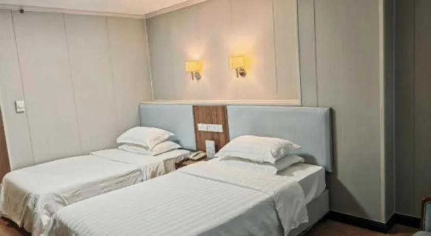 Bed in Dalian Bohai Pearl Hotel