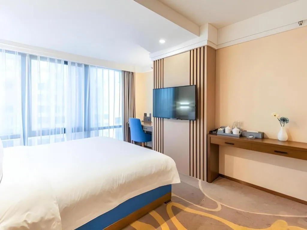 Bed in Dalian Bohai Pearl Hotel