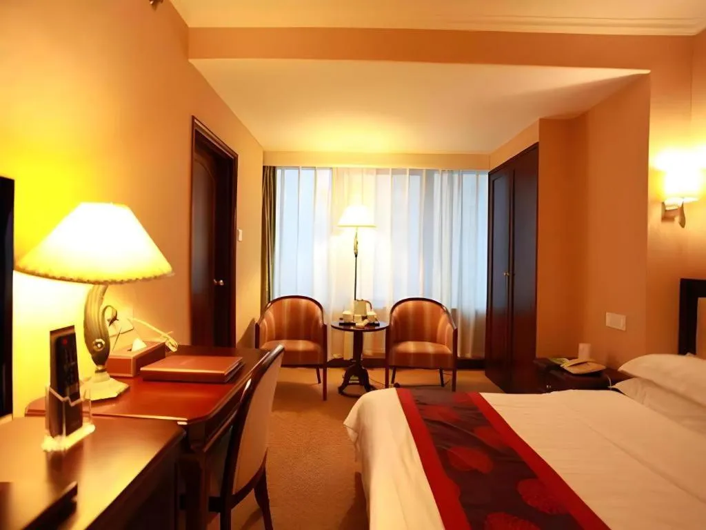 Bed in Dalian Bohai Pearl Hotel