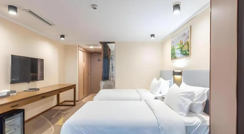 Bed in Dalian Bohai Pearl Hotel