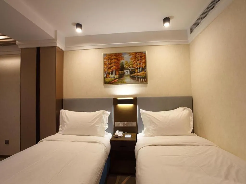 Bed in Dalian Bohai Pearl Hotel