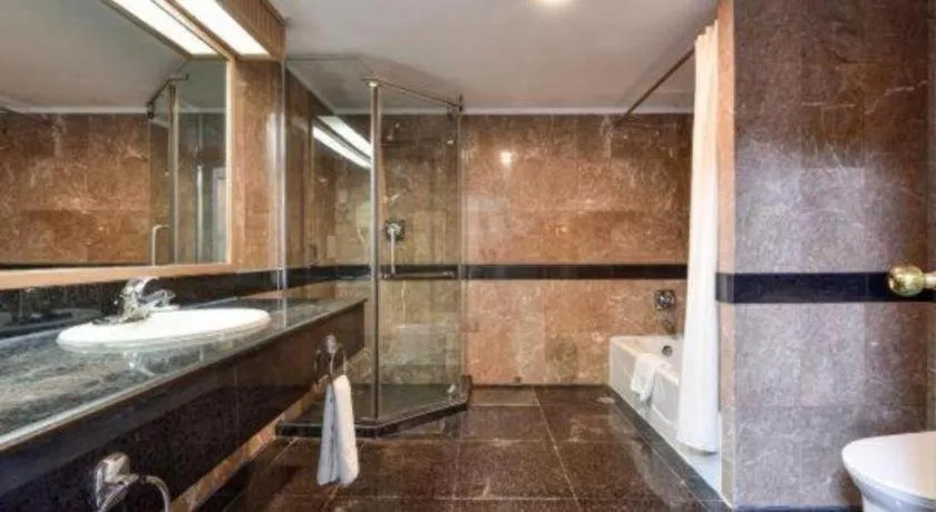 Dalian Bohai Pearl Hotel