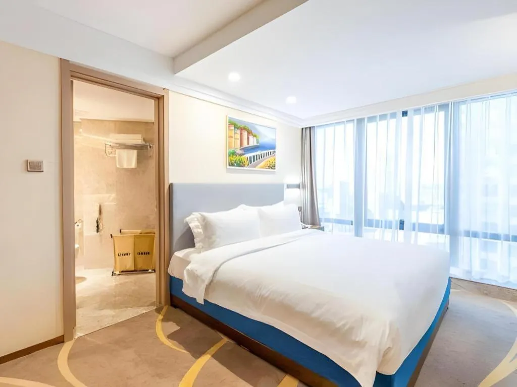 Bed in Dalian Bohai Pearl Hotel