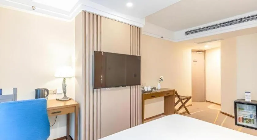 Bed in Dalian Bohai Pearl Hotel