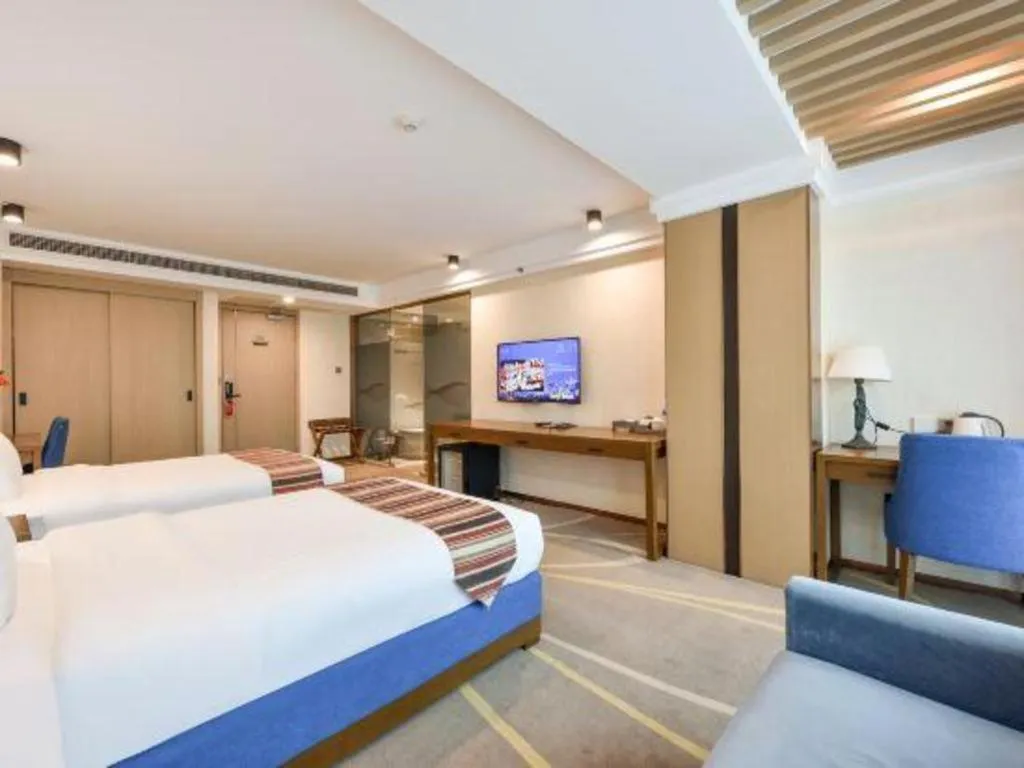 Bed in Dalian Bohai Pearl Hotel