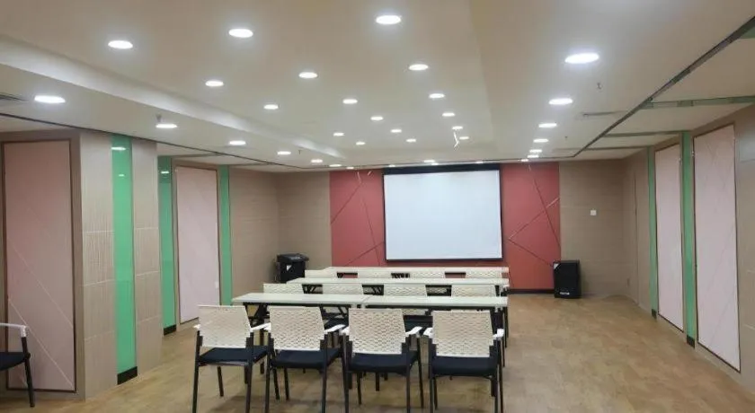 Dalian Bohai Pearl Hotel