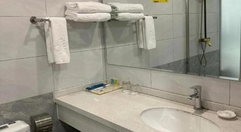 Dalian Bohai Pearl Hotel