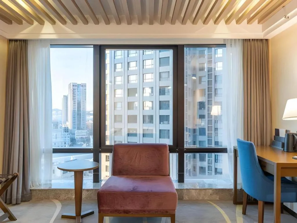 Dalian Bohai Pearl Hotel