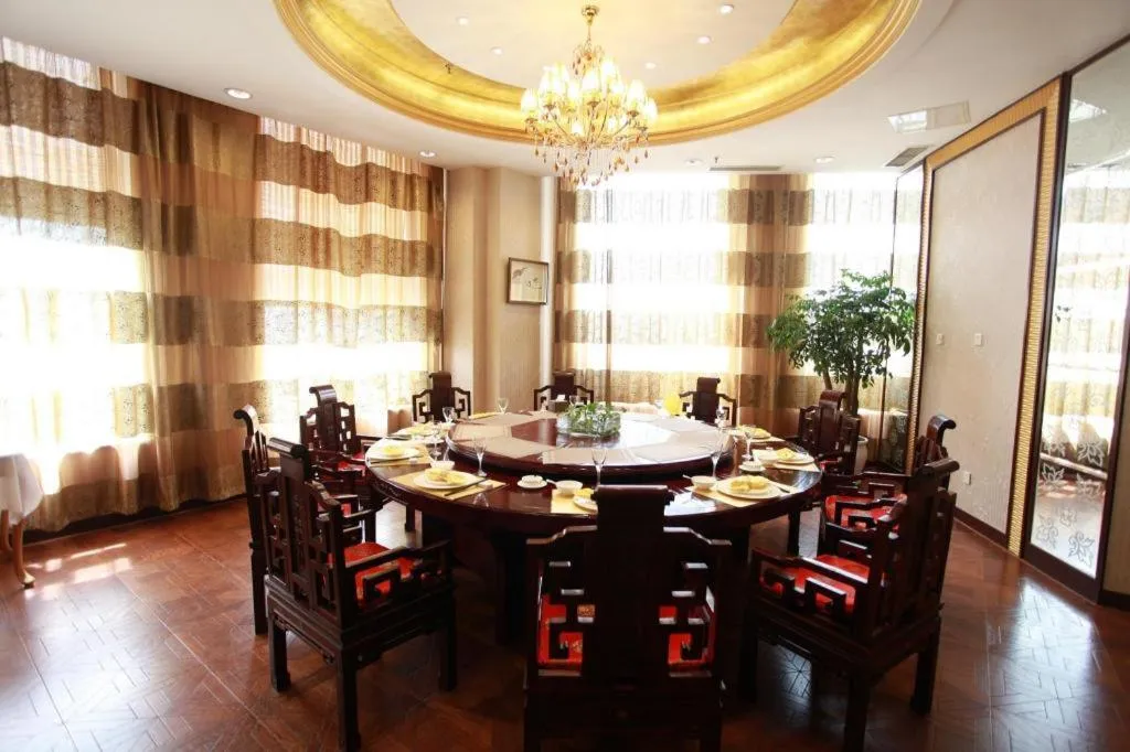 Dalian Bohai Pearl Hotel