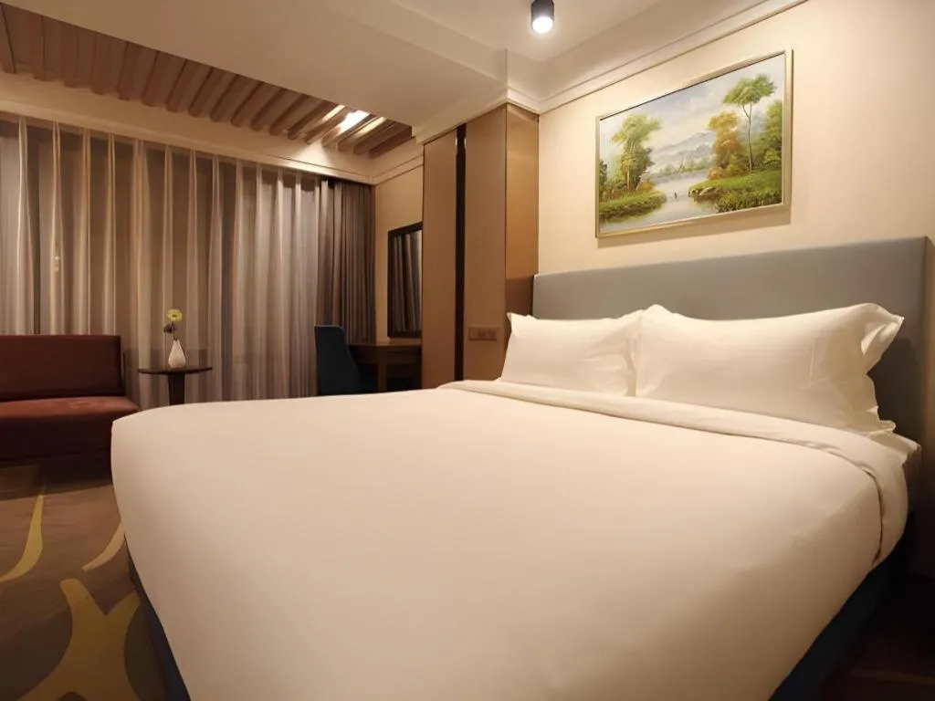 Bed in Dalian Bohai Pearl Hotel