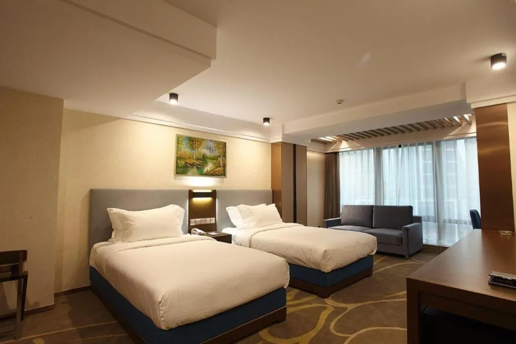 Bed in Dalian Bohai Pearl Hotel