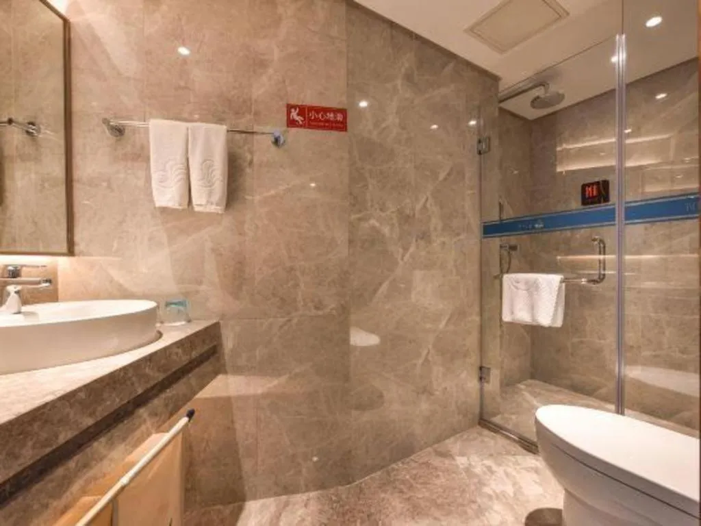 Dalian Bohai Pearl Hotel