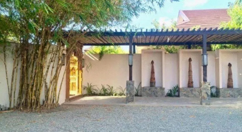 Bravo Resorts - Munting Paraiso