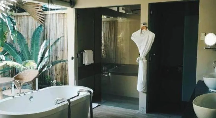 Bravo Resorts - Munting Paraiso