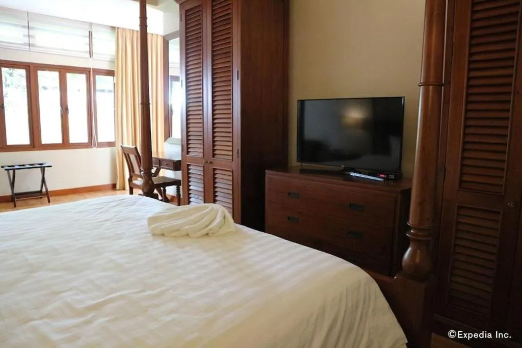 Bed in Bravo Resorts - Munting Paraiso