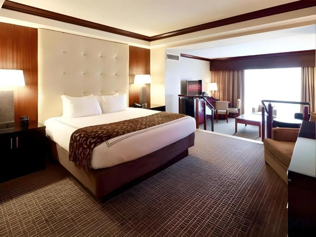 Bed in Ameristar Casino Resort and Spa (St. Charles)
