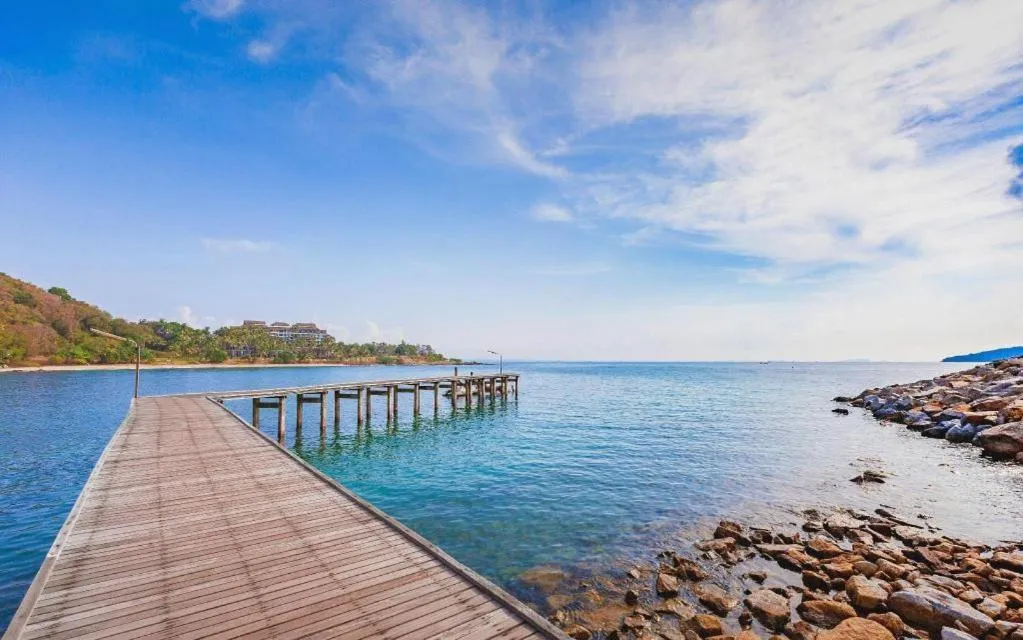 Rainbow Sky Hotel Samet