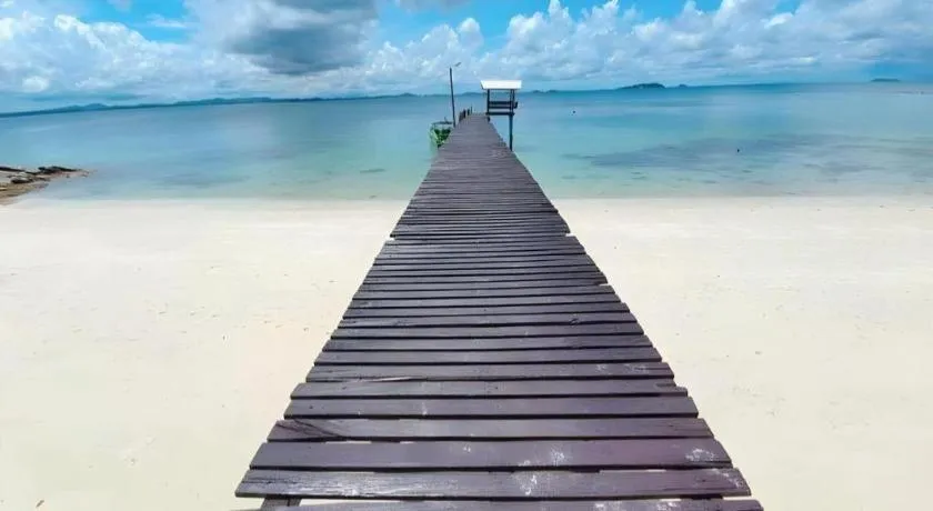 Rainbow Sky Hotel Samet