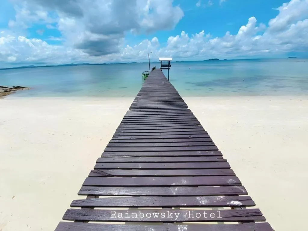 Rainbow Sky Hotel Samet