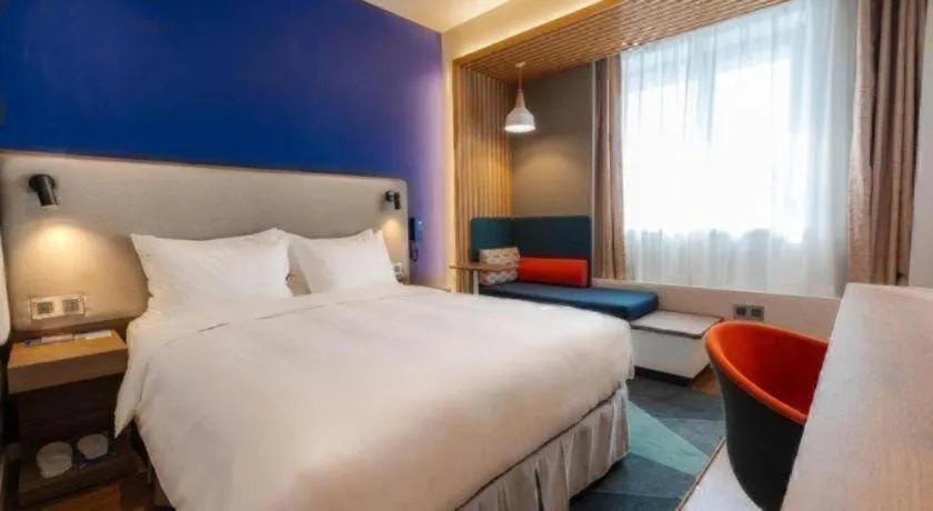 Bed in Holiday Inn Express Tianjin Dongli By IHG